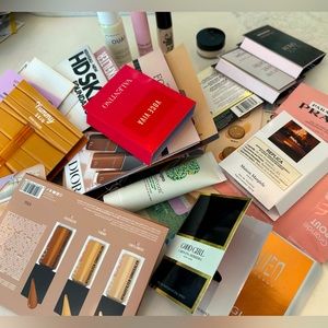 Makeup/skincare sample blind box